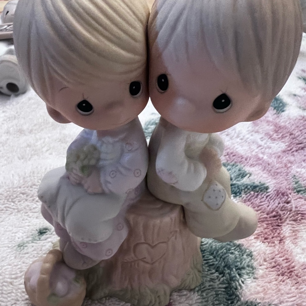 Love one Another Precious Moments Figurine - Vintage 
1978 Love one Another.